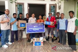 XL Axiata kirim paket bantuan ke warga terdampak kabut asap di Sumsel dan Jambi