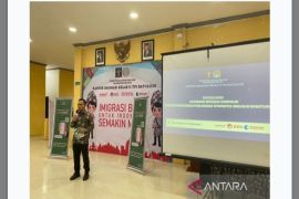 Batulicin Immigration serves SMS, whatsapp via "SIPOLIK"