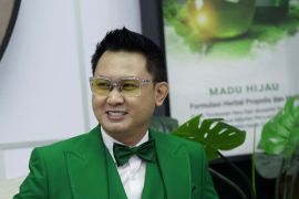 Hizrah Bacan garap madu hijau pasar online dengan Raffi Ahmad