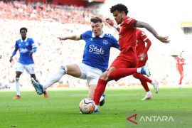 Liverpool singkirkan Arsenal dengan skor 2-0