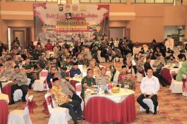 Polda Jambi - Korem 042 Gapu gelar puncak peringatan pengabdian 32 tahun alumni Akabri 1991