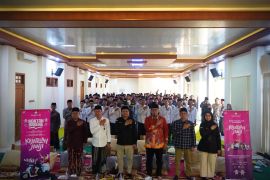 Nobar "Kejarlah Janji", KPU Jatim sosialisasi Pemilu di Ponpes Lirboyo