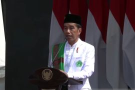 Jokowi urges all parties to oppose hoaxes in Indonesia's elections