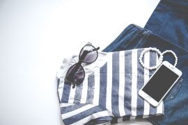 Tips percaya diri berpakaian untuk wanita bertubuh mungil