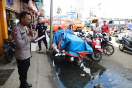 Polda Maluku kunjungi Pasar Mardika  sampaikan pesan kamtibmas