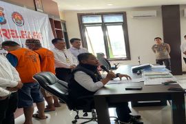 Polda Sulbar menetapkan dua tersangka dugaan korupsi kapal feri Mamuju