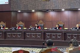 Mahkamah Konstitusi  tolak gugatan batas usia 65 tahun dan dua kali daftar pilpres