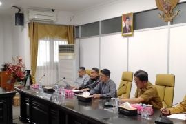 DPRD Paser minta Pemda transparan terkait relokasi Pedagang Pasar Induk Senaken