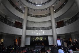 MKMK akan tangani putusan soal usia capres-cawapres dilantik