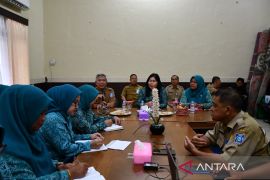 Pj Ketua PKK Maya Suganda Pasaribu Kunjungi Disperindag Babel, Kolaborasi Program TP-PKK