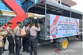 Polres Kotabaru kirim bantuan sembako korban kebakaran Geronggang