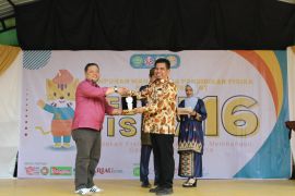 Menyaksikan semaraknya Gebyar Fisika XVI di SMAN 1 Kampar