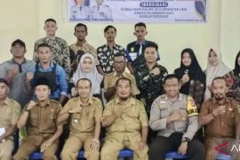 Peserta sosialisasi Desa Bersinar di Lirik dapat pembekalan pemberantasan narkoba