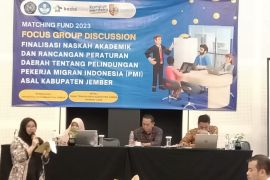 Dosen Unmuh Jember paparkan naskah akademik Raperda Pelindungan PMI