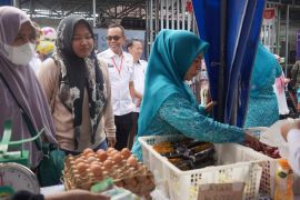 Bazar pangan murah HSS sediakan bahan pokok harga murah terjangkau