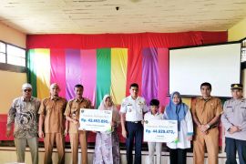 Perangkat desa di Pidie terima manfaat BPJAMSOSTEK