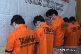 Polres Bekasi ringkus produsen narkotika jenis tembakau sintetis di apartemen Kota Bekasi