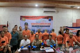 Polresta Banjarmasin tangkap pimpinan gangster bersenjata tajam