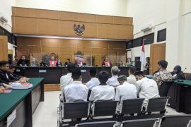 Delapan WNA asal Iran seludupkan 319 Kg sabu divonis hukuman mati oleh PN Serang