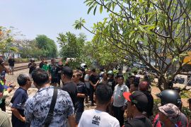 Aries Suparno, mantan Ketua KONI Karawang meninggal akibat tertabrak kereta