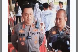 Polisi tangkap empat pencuri oli trafo PLN di Kalsel