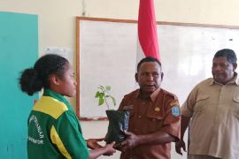 47 siswa SMKN Pertanian Biak PKL di Kampung Dofyo Wafor