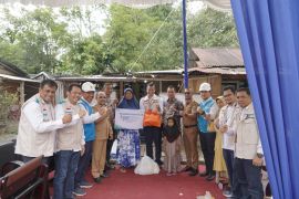 Tangis haru peringatan HLN-78, YBM PLN nyalakan mimpi 519 warga kurang mampu di Sumbar