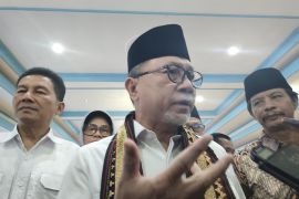 Govt tightening imports to protect domestic products: minister