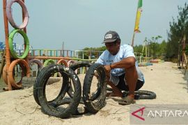 Konsistensi mencegah abrasi wujudkan kemandirian ekonomi di Karawang