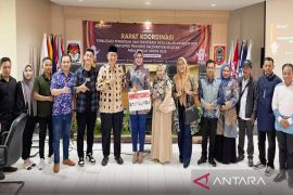 KPU Kalsel finalisasi data calon anggota DPD RI dan DPRD