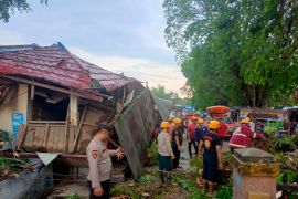 Pasar Tanjung ambruk, Polres Tabalong gelar perkara