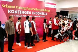 Menpora sambut kedatangan atlet Asian Para Games