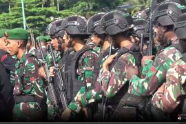 1.500 Personel TNI-Polri disiagakan pada kunjungan Wapres ke Papua - Video