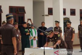 Lambok Marisi Sidabutar dilantik jadi Kajari Padangsidimpuan