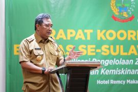 Pj Gubernur Sulsel paparkan strategi mengatasi kemiskinan