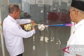 Bupati resmikan penggunaan gedung balai wartawan Kolaka