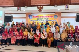 Bunda Maya bahas evaluasi program kerja bersama Bunda PAUD se-Pulau Bangka