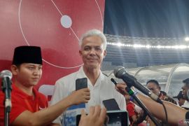 "Banteng" gak boleh cengeng, pinta bacapres Ganjar
