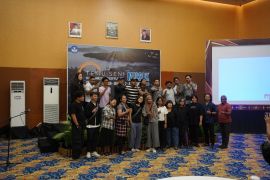 Pelaku seni berbagai daerah kolaborasi karya di temu seni musikdi Ambon