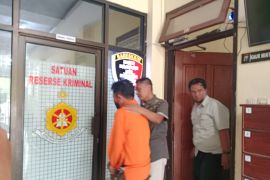 Polres Situbondo tangkap mantan kades diduga korupsi dana desa