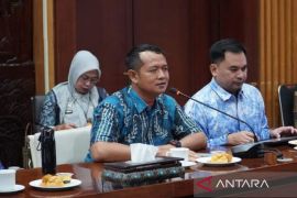 Banjarmasin tingkatkan kewenangan camat dan lurah