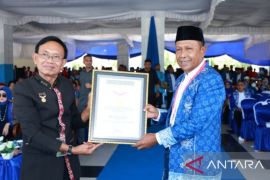 Pemkab Maluku Tengah raih  rekor MURI  tari Maku-maku terbanyak