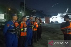 Tim SAR Ambon cari seorang nelayan Nusalaut dilaporkan hilang  kontak