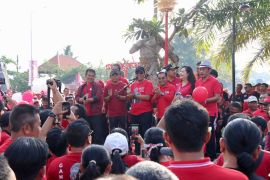 PDIP Tabanan gelar jalan santai bersama masyarakat dukung Ganjar-Mahfud