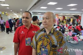 Seribu anak TK hingga SD ikut lomba gambar di Pasar Pagi Mangga Dua