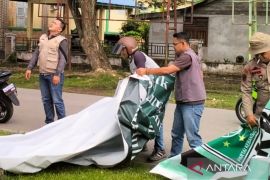 Bawaslu Meranti cabut ratusan APS berunsur kampanye