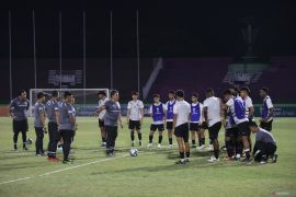 Timnas Indonesia U-17 gelar latihan perdana di Surabaya untuk adaptasi waktu