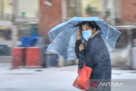 Salju pertama musim dingin di Harbin China
