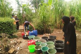 30 desa dari 14 kecamatan di Probolinggo Jatim alami krisis air bersih