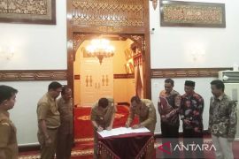 Pj Gubernur Aceh tanda tangani pengelolaan Tahura Trumon